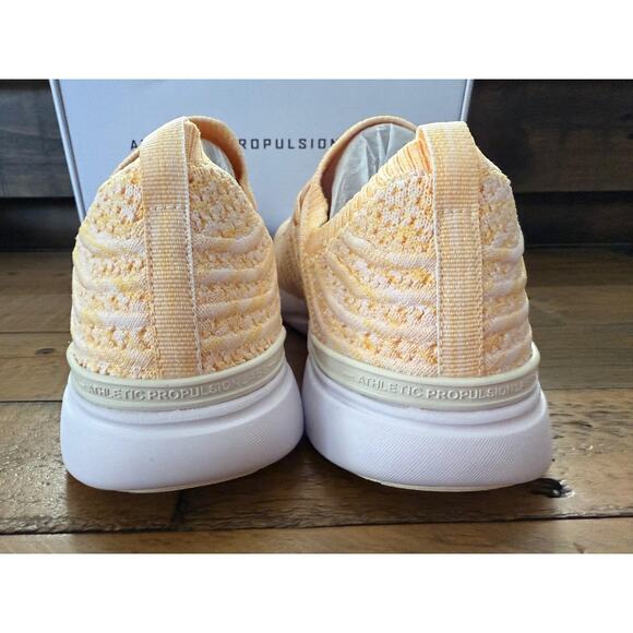 APL TechLoom Wave Shoes Women's Size 8.5 Pristine Marigold Melange Running Knit - Picture 3 of 7